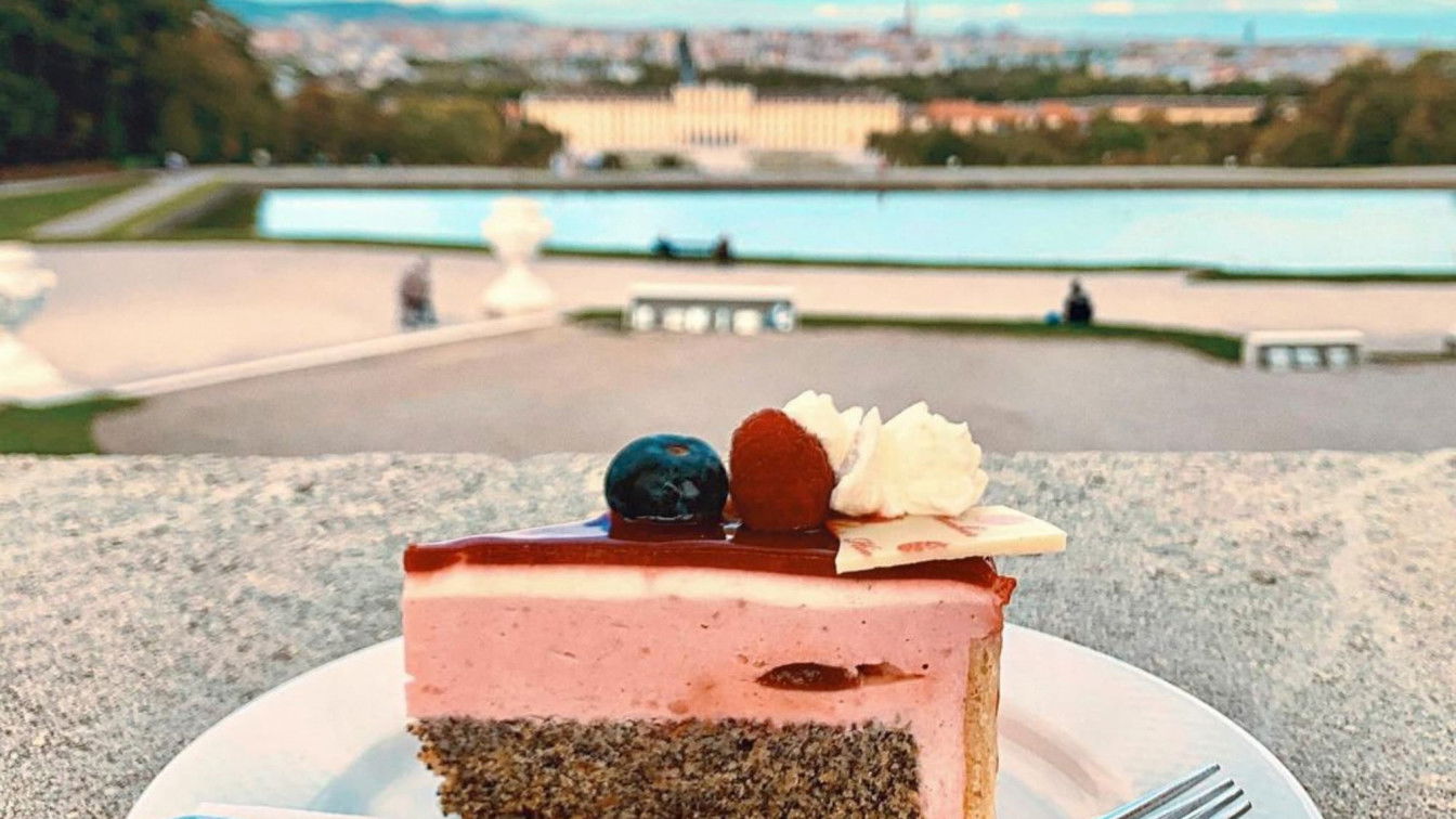 Café Gloriette (c) @gloriette_cafe | Instagram https://www.instagram.com/p/CGUbTK1lvlS/ Beitragsbild
