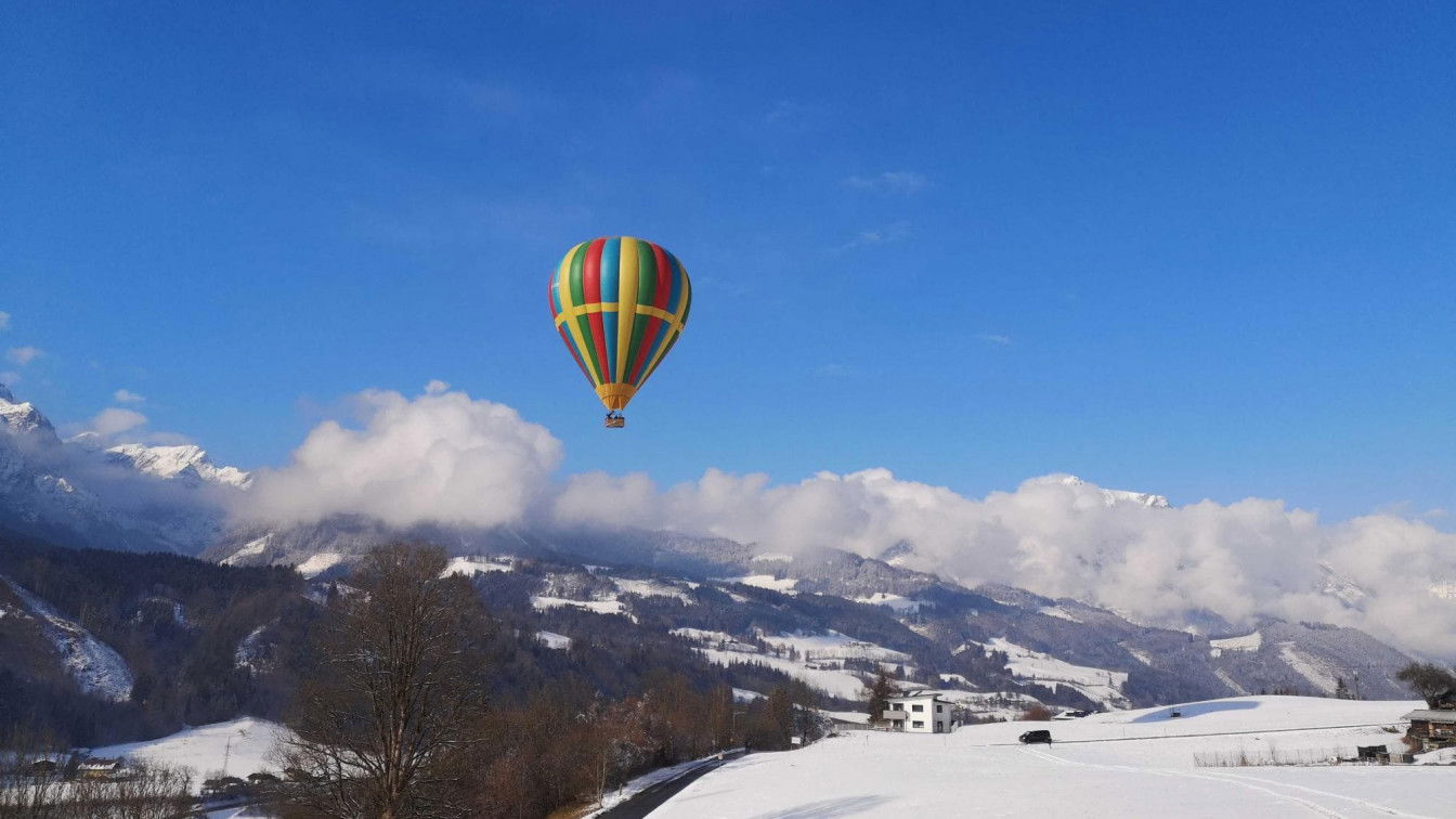 Heißluftballonwochen in Filzmoos (c) Viktoria Klimpfinger | 1000things Heißluftballonfahren Österreich