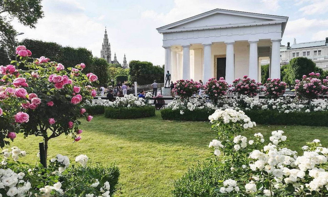 Griechenland in wien: Theseustempel im Volksgarten, 1010