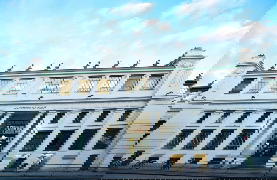 U6