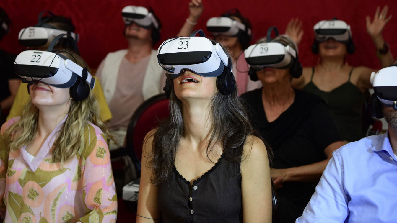 (c) Filmfinity GmbH Schloss Schoenbrunn Virtual Reality