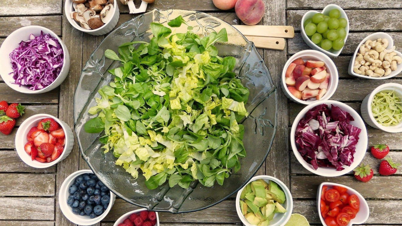 https://pixabay.com/de/photos/salat-fr%C3%BCchte-beeren-gesund-2756467/ Vegan Buschenschank Steiermark