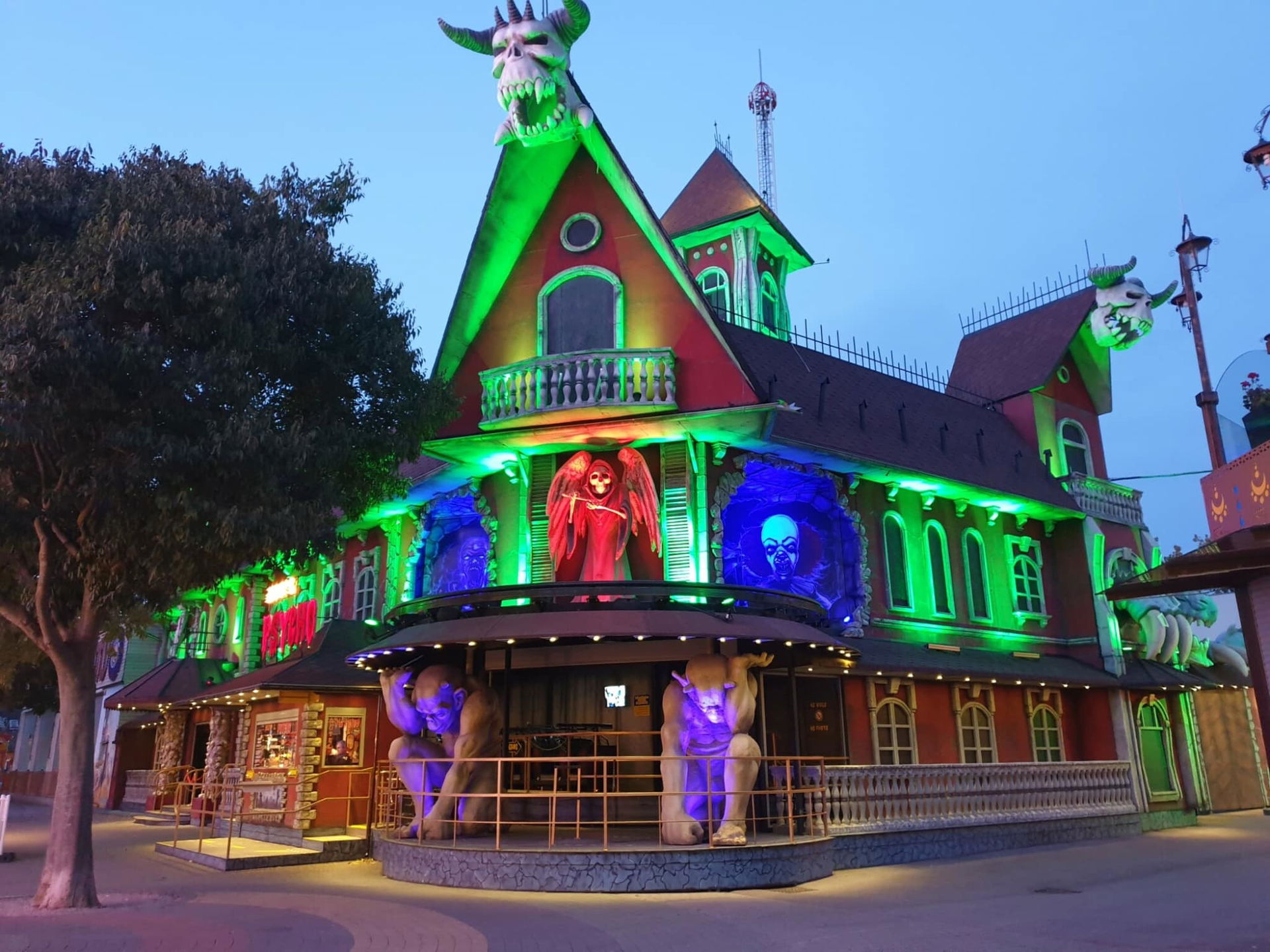 Geisterbahnen Wiener Prater Horror Hotel
