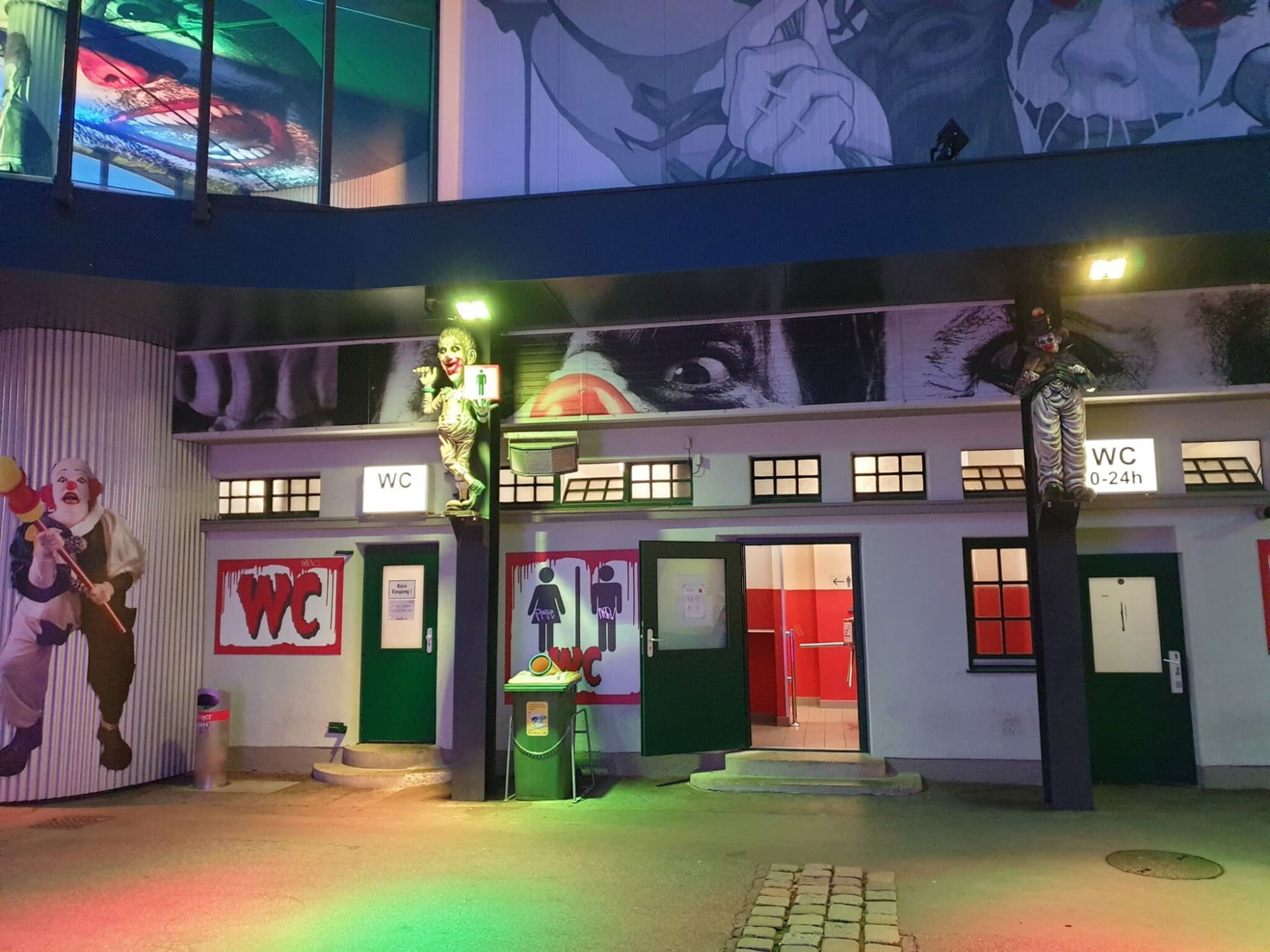 WC Horror Clown Geisterbahnen Wiener Prater