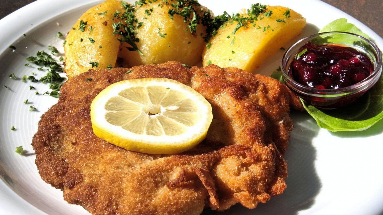 (c) ReinhardThrainer | Pixabay Schnitzel