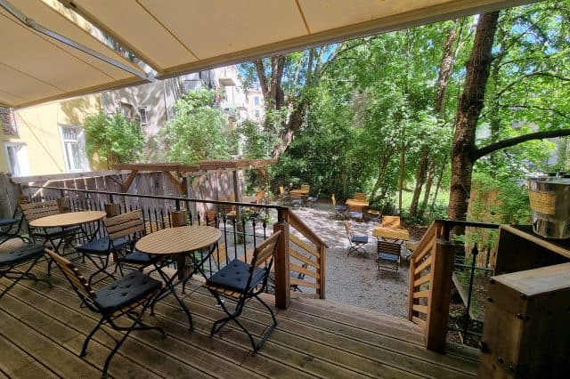 Kalte Ente Tagesbar Graz Gastgarten