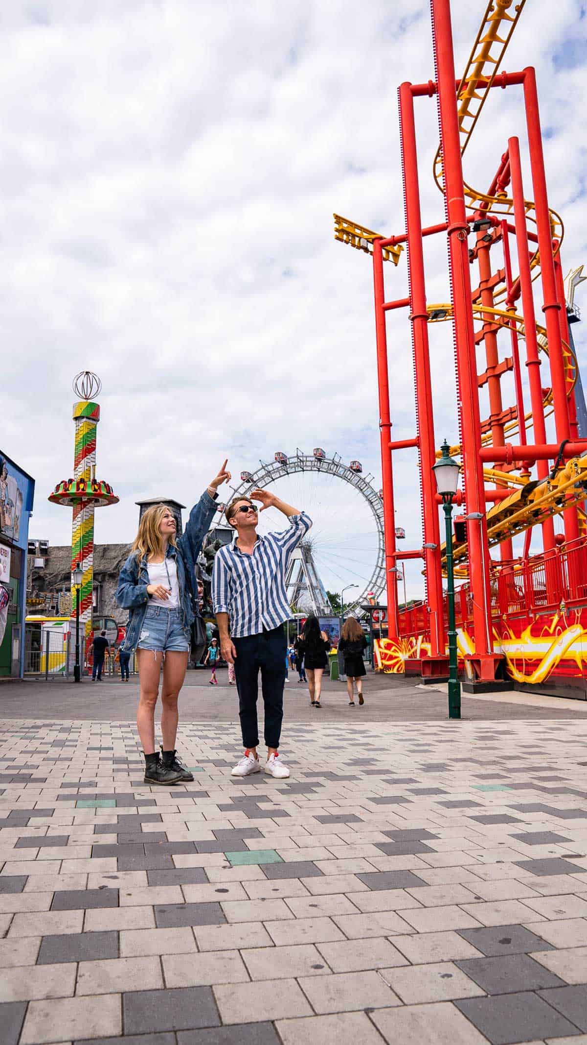 Im Disneyland von Wien unterwegs, Sponsored (c) Manuel Hahn | 1000things