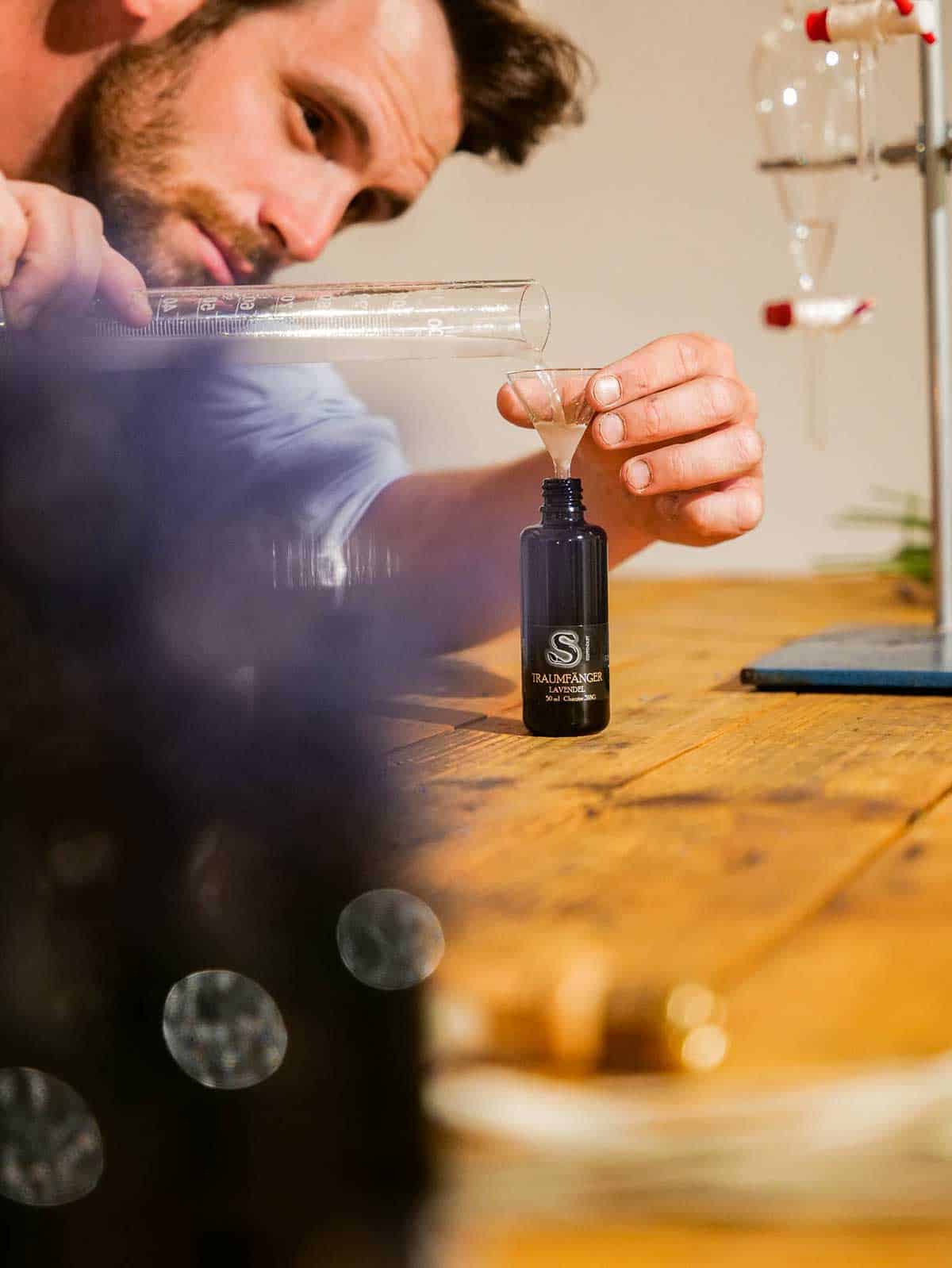 Die ätherischen Öle bei Steppenduft, Sponsored (c) Manuel Hahn | 1000things