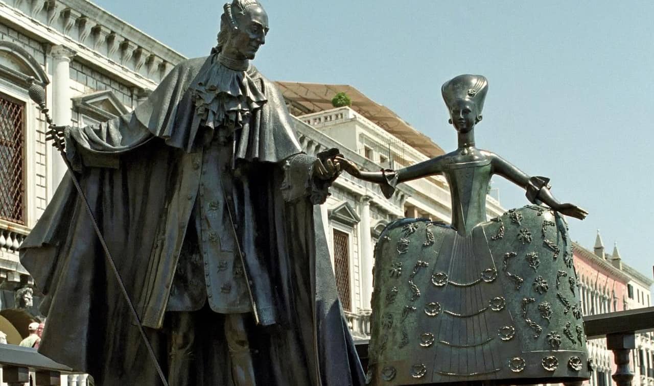https://pixabay.com/de/photos/statue-skulptur-reisen-casanova-3351527/ Casanova