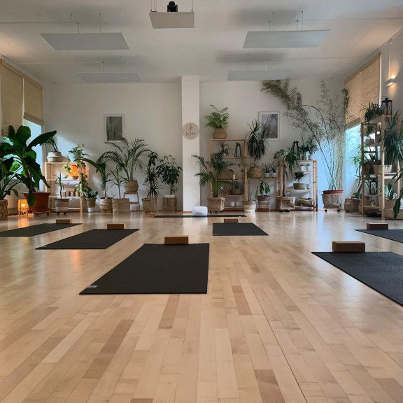 Hot Yoga 5. Bezirk