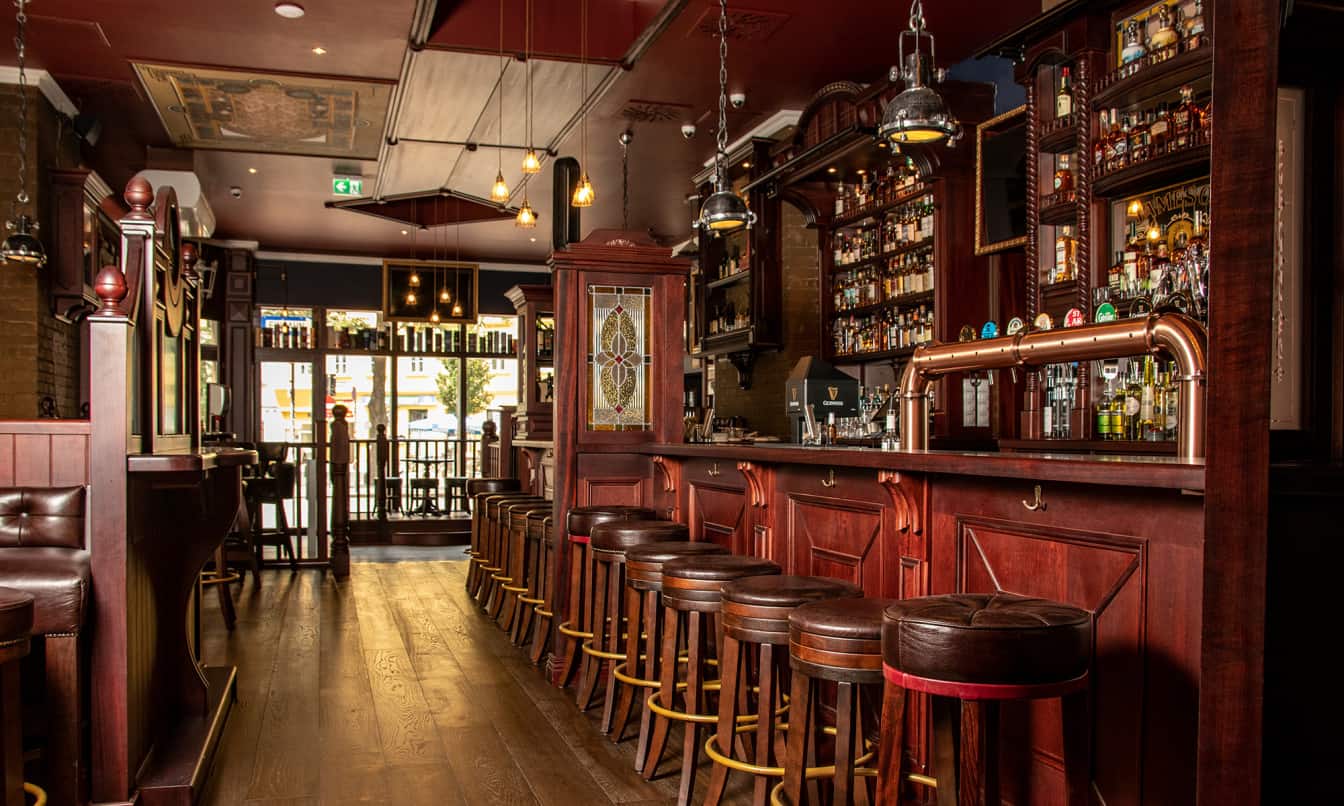 Trinity Irish Bar Wien: Ein Pub im 4. Bezirk, 1040