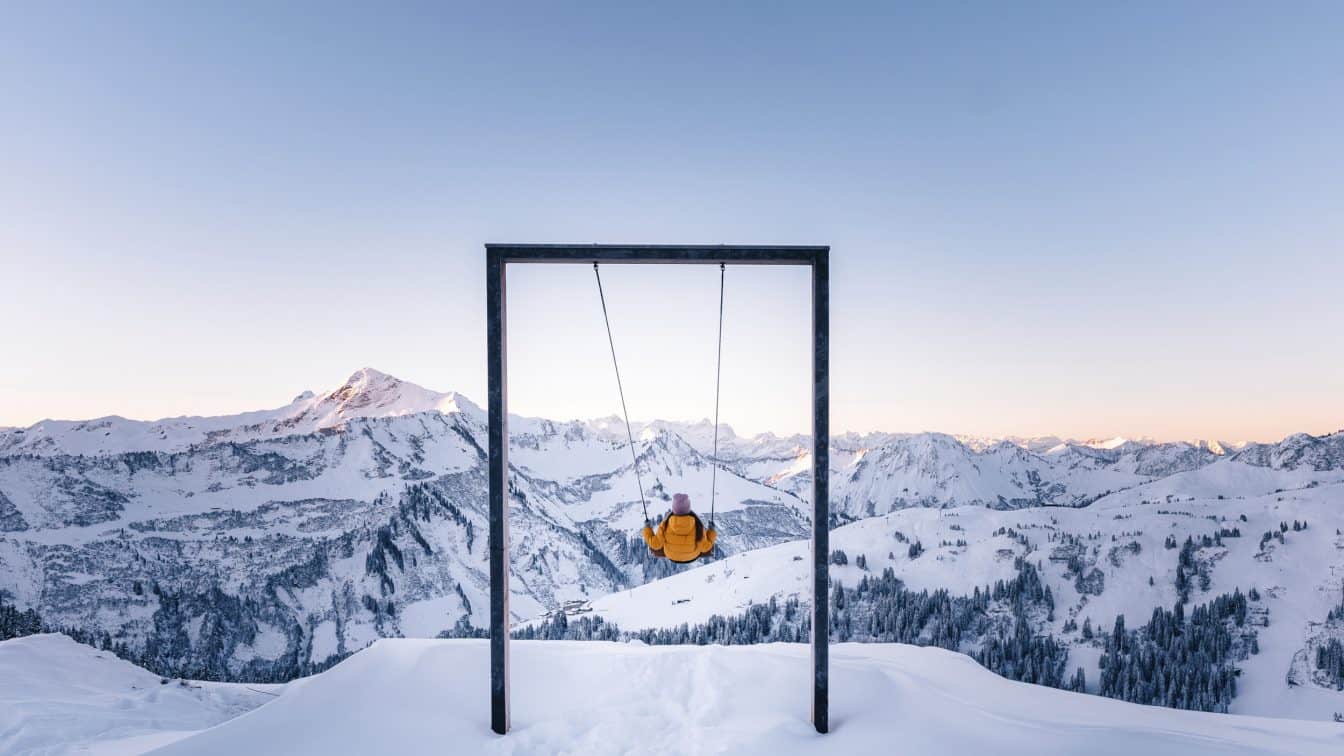 Im Land der Schaukeln (c) Martin Morscher | Damüls Faschina Tourismus Im Land der Schaukeln: Die "Hutschn" in Damüls in Vorarlberg