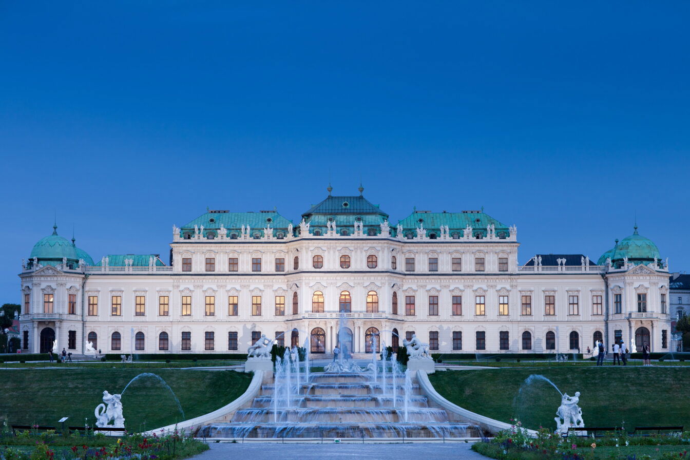 Sonnenuntergang in Wien: Oberes Belvedere, Nordseite, 1030