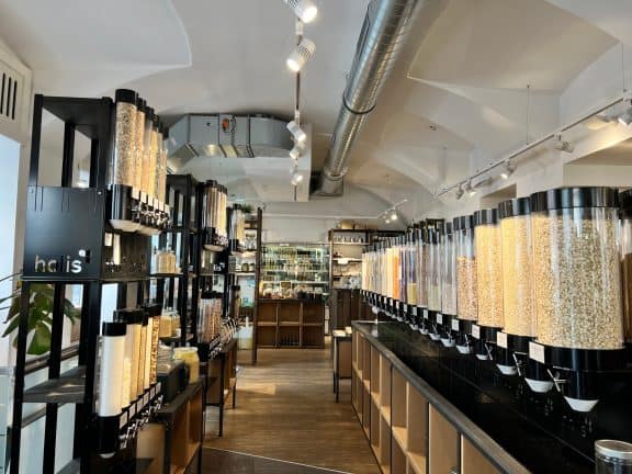 Der Unverpackt-Laden Hollis in der Lerchenfelder Straße (c) Julia Riedesser | 1000things