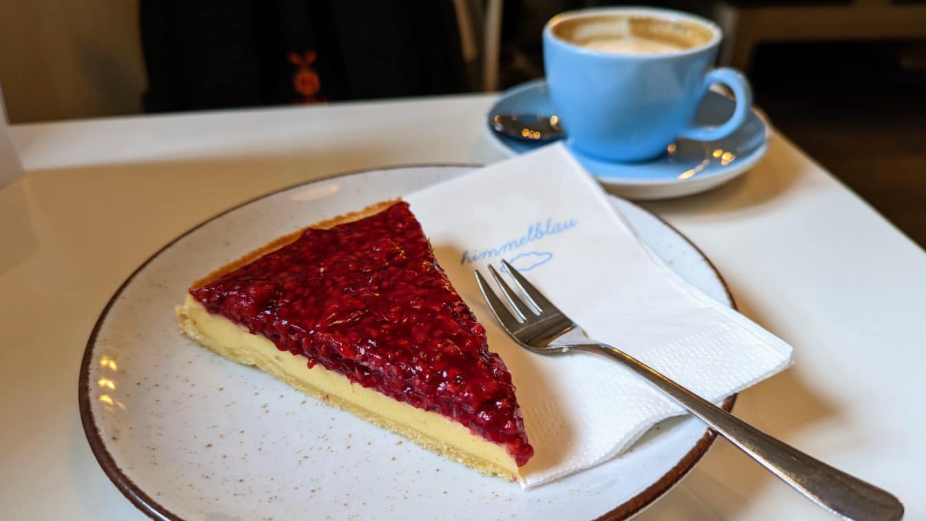 (c) Michael Simmer | 1000things Cafe Himmelblau Kuchen