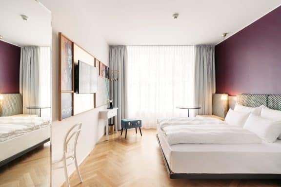 Hotel Schani Salon Zimmer