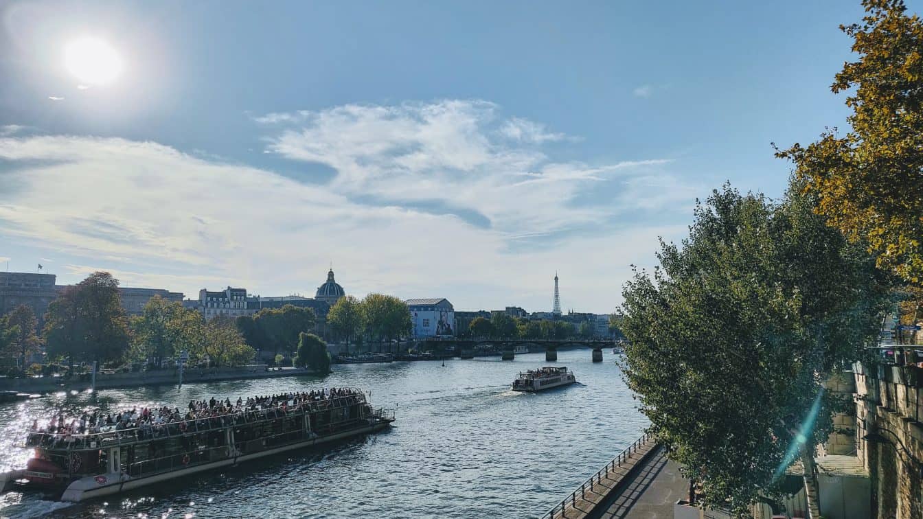 (c) Michael Simmer Paris
