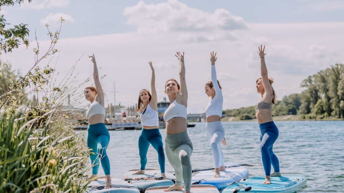 (c) Supyoga.at SUP Yoga an der Donau