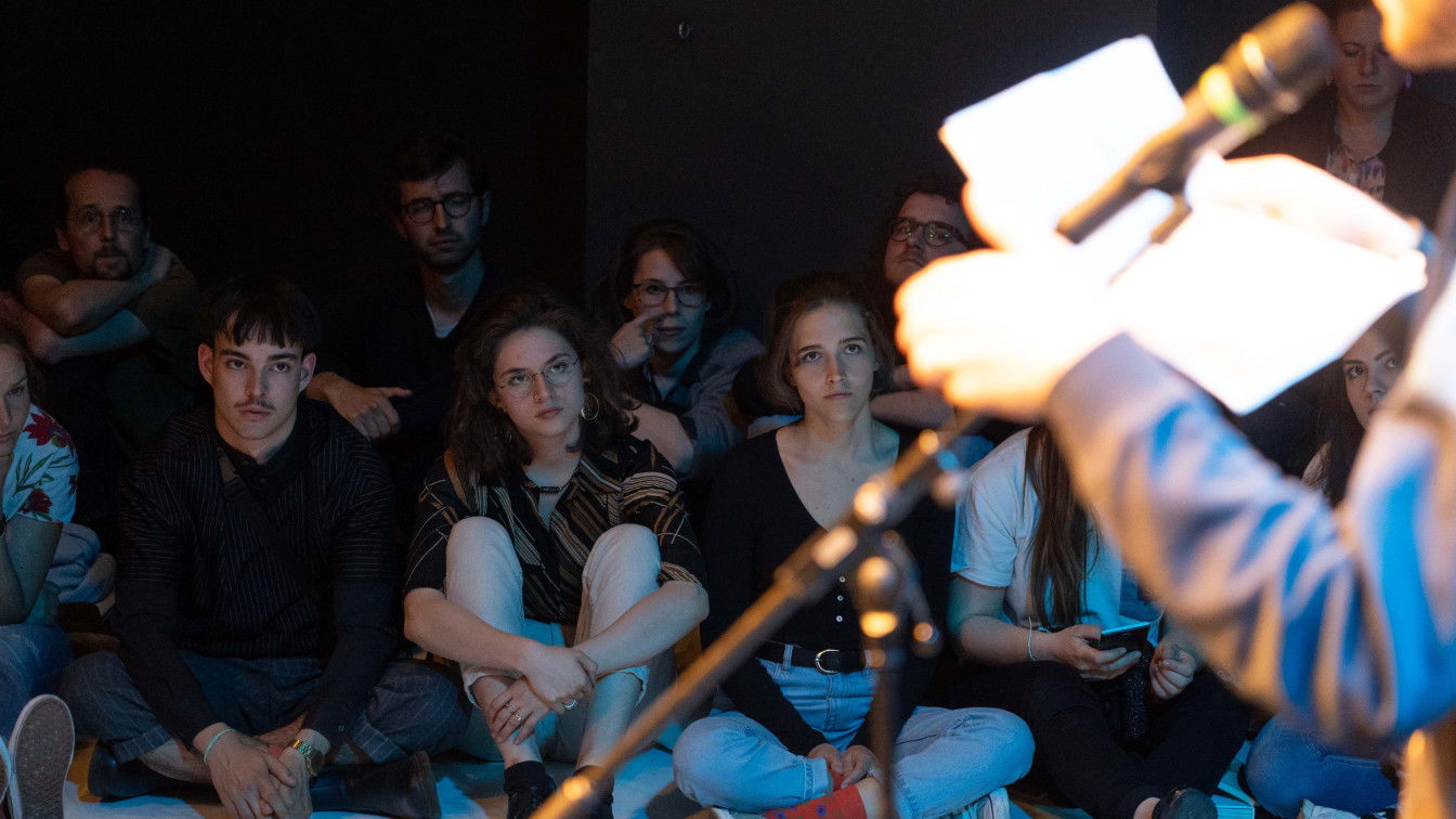 (c) Benjamin Thomes Dschungel Wien U20 Poetry Slam Pressefoto