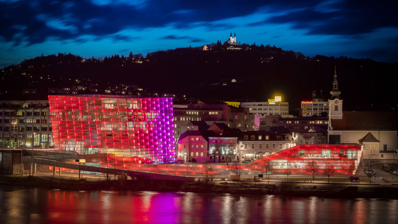 Das Ars Electronica Center in Linz (c) Ars Electronica | Robert Bauernhansl Das Ars Electronica Center in Linz