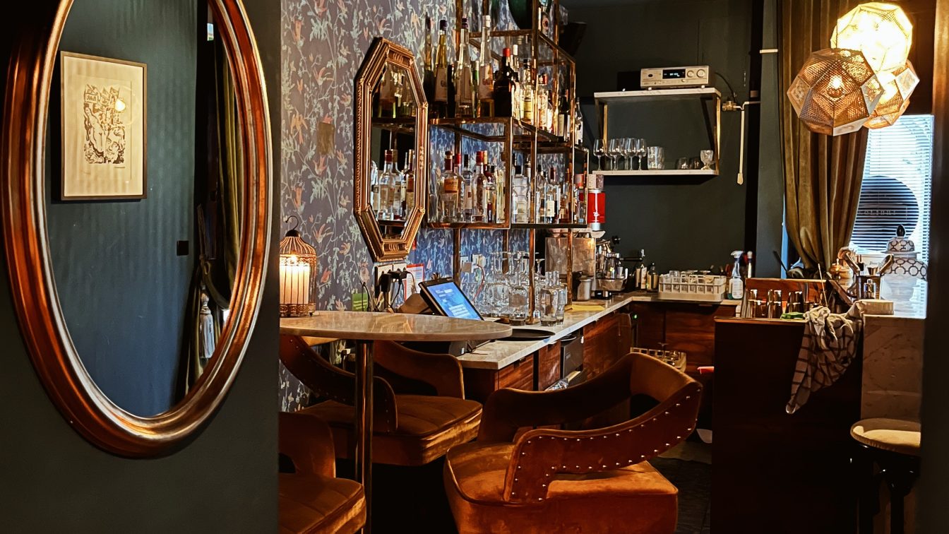 Köstliche Cocktails, cooles Anbiete: die Kolibri Bar (c) Elisabeth Sas | 1000things Kolibri Bar Ljubljana