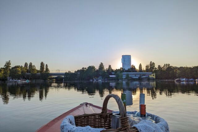 Mondscheinpicknick Alte Donau Wien