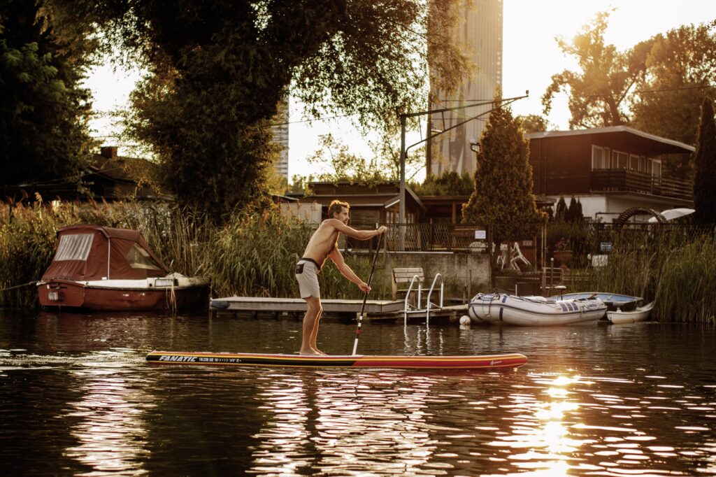 Stand Up Paddling auf der Alten Donau