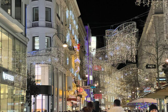 Weihnachtsbeleuchtung_Kärntner Straße