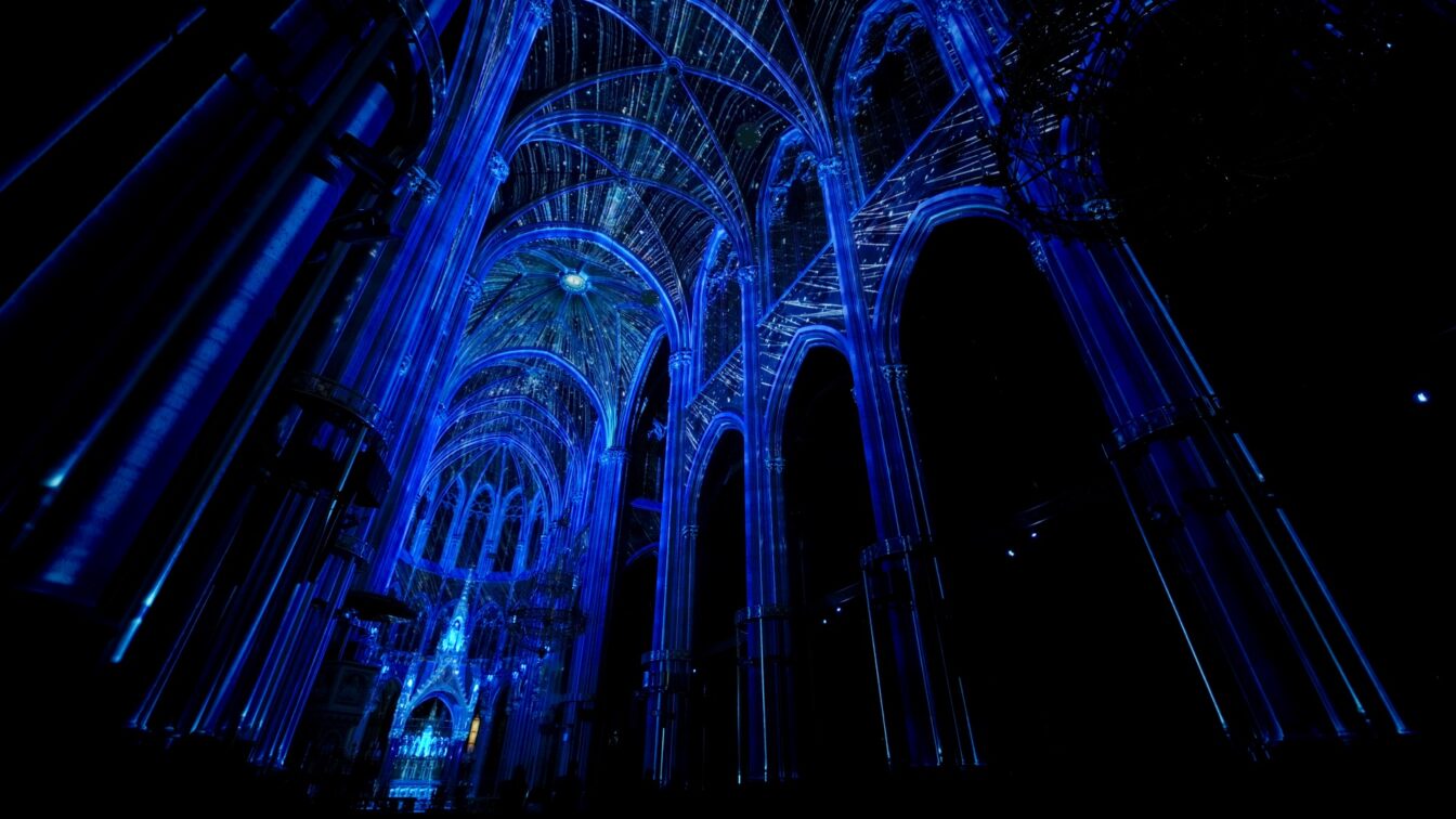 (c) Light of Creation – Votivkirche Light of Creation in der Votivkirche