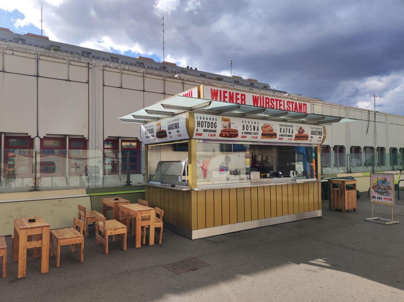 Wiener Würstelstand