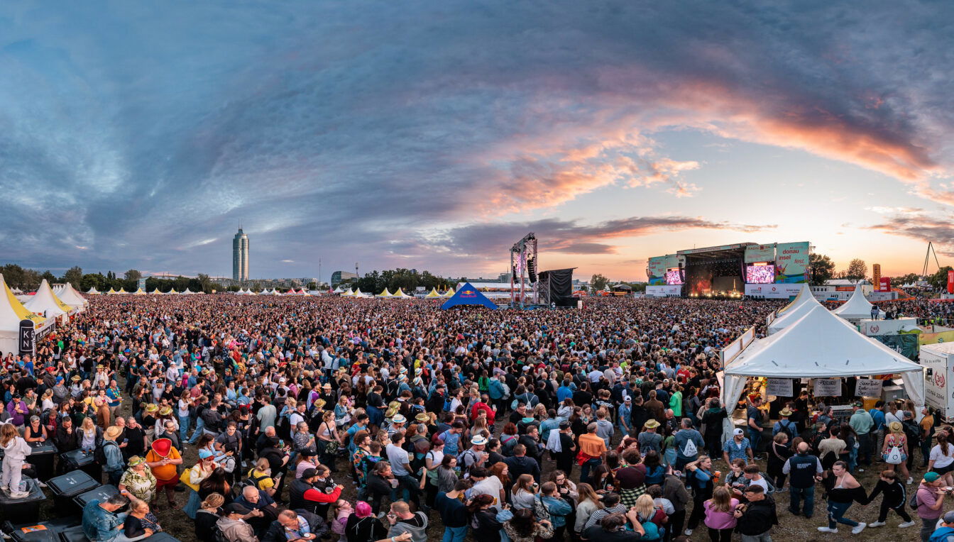 Donauinselfest in Wien, Österreich WM Public Viewing Fußball