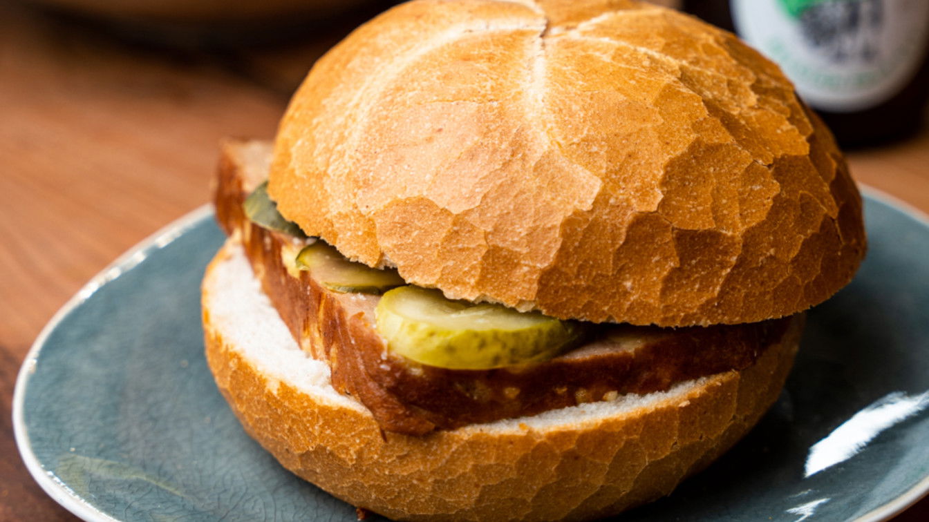 (c) Eh Wurst Eh Wurst Wien veganer Leberkäse