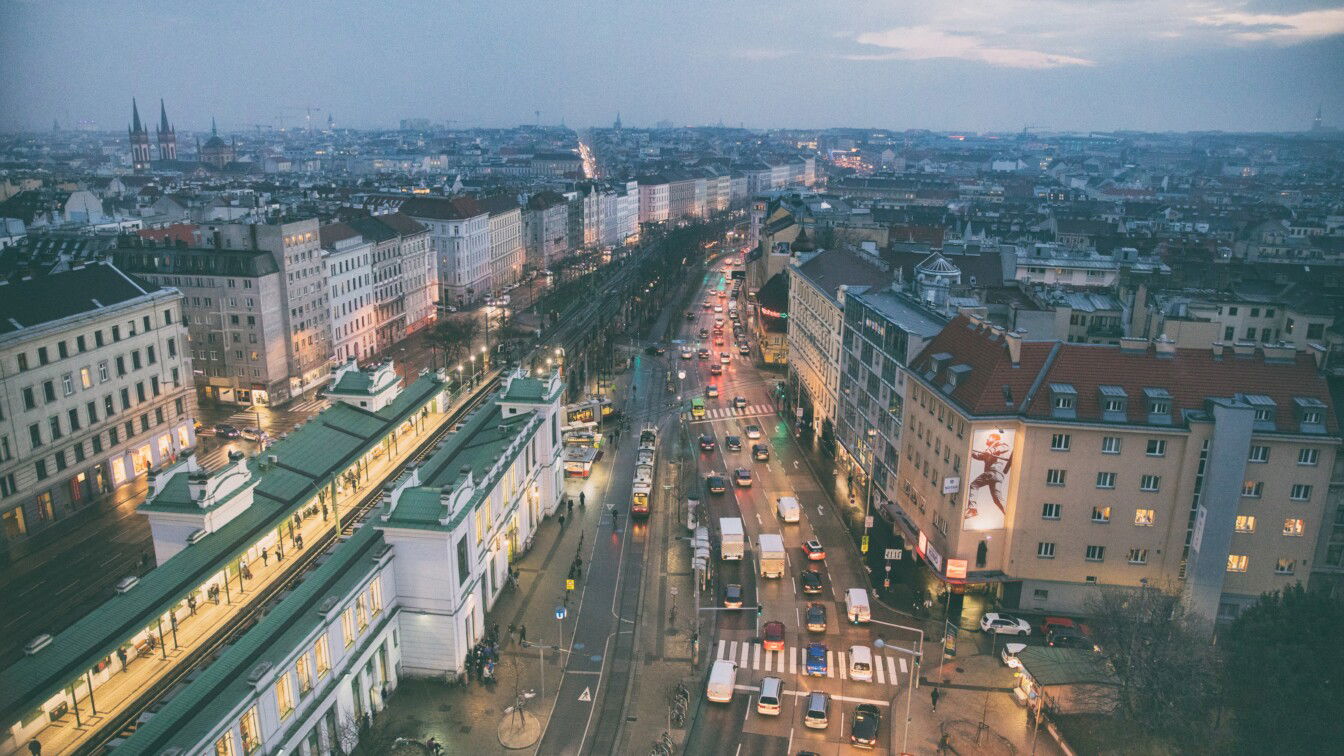 (c) Christian Lendl | Unsplash Gürtel Wien Dämmerung