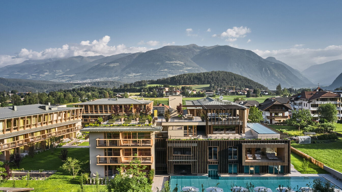 (c) Falkensteiner Hotel Kronplatz Falkensteiner Hotel Kronplatz