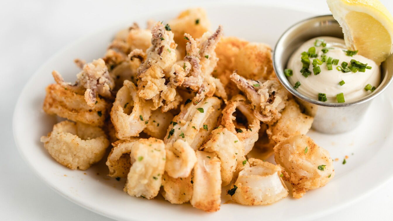 (c) Joanie Simon | Unsplash Calamari fritti