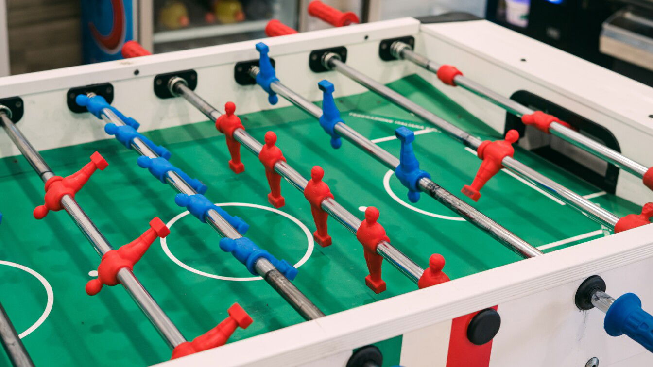 Gabriella Clare Marino | Unsplash Tischfußball Wuzzeln in Wien