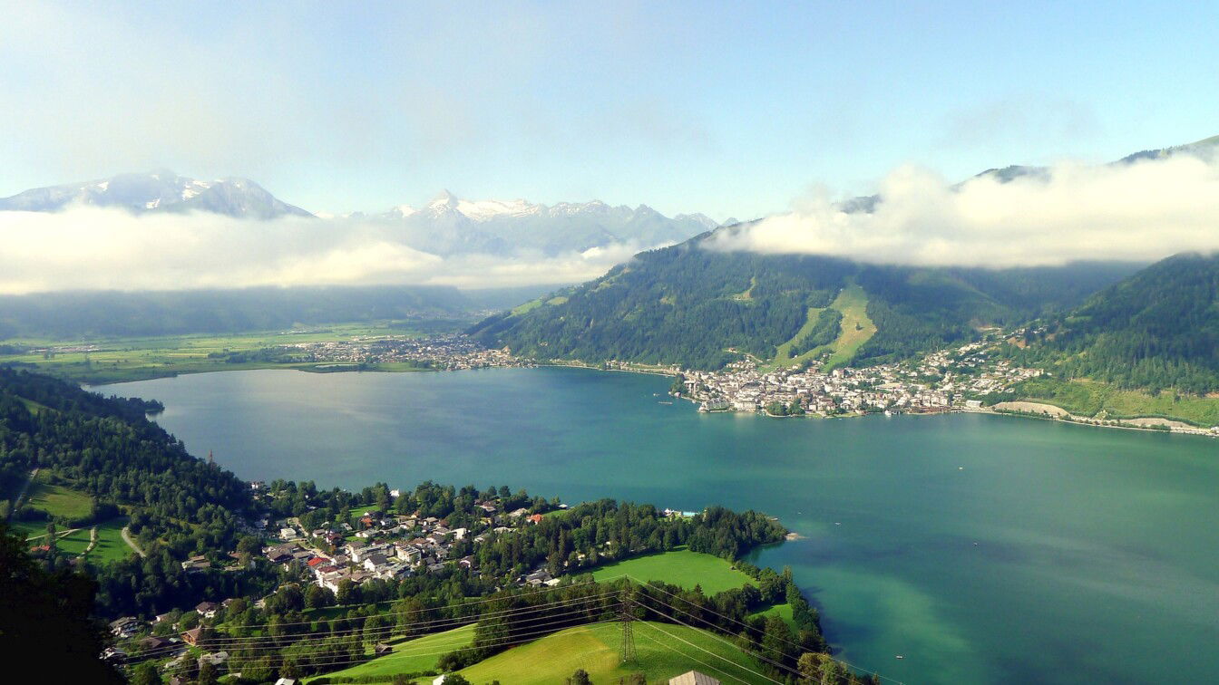 https://pixabay.com/photos/lake-water-landscape-nature-1546725/ Zell am See