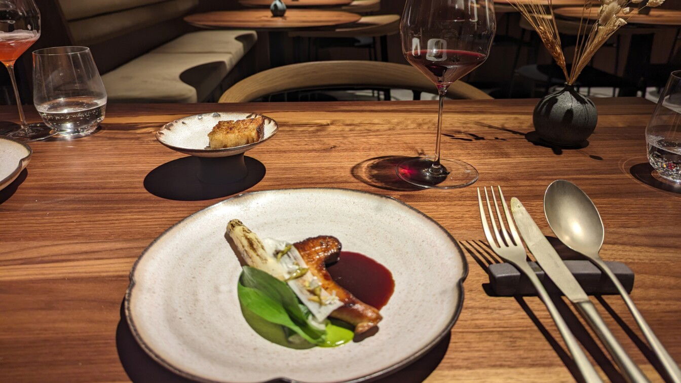 (c) Michael Simmer | 1000things Jola Restaurant Wien Header