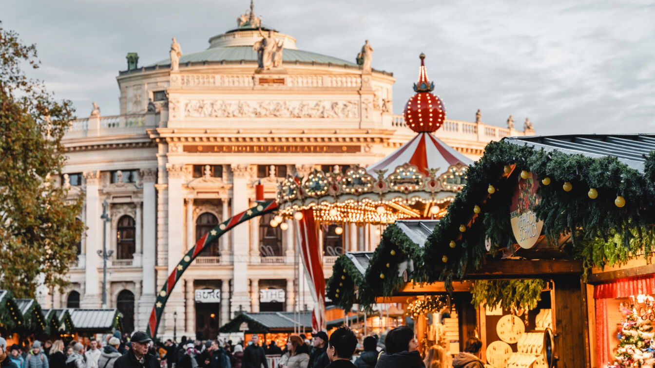 (c) Lilli Wermuth | 1000things Advent Weihnachtsmarkt Winter Wien Burgtheater