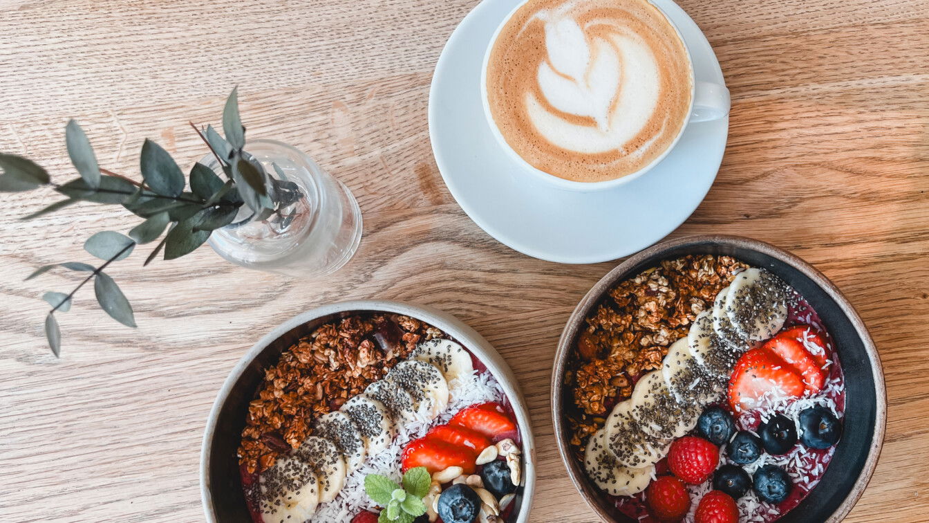 (c) Miriam Bangert Smoothiebowls im Café Momo in Innsbruck