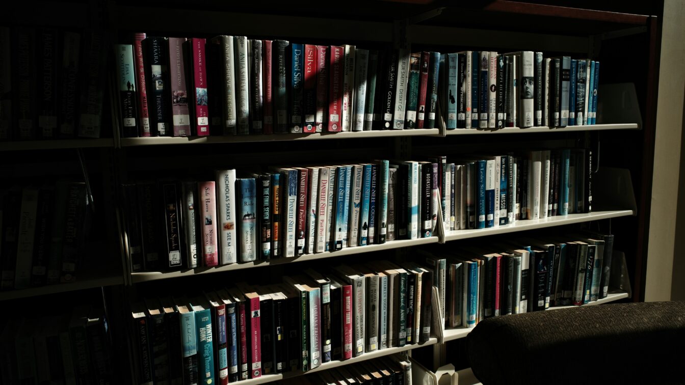 (c) Spencer Scott Pugh | Unsplash Lesen, Leseliste, Bücher, Empehlungen Bücher