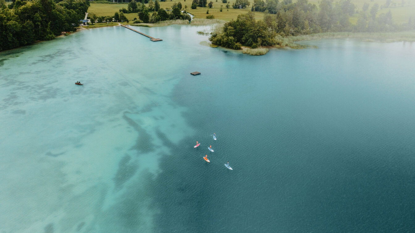(c) SalzburgerLand Tourismus
Fuschlsee in Salzburg mit SUP im Sommer