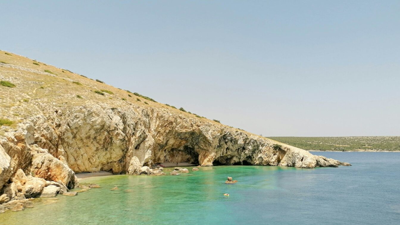 (c) Unsplash | Emtisquare Studio Kroatien, Cres, Küste