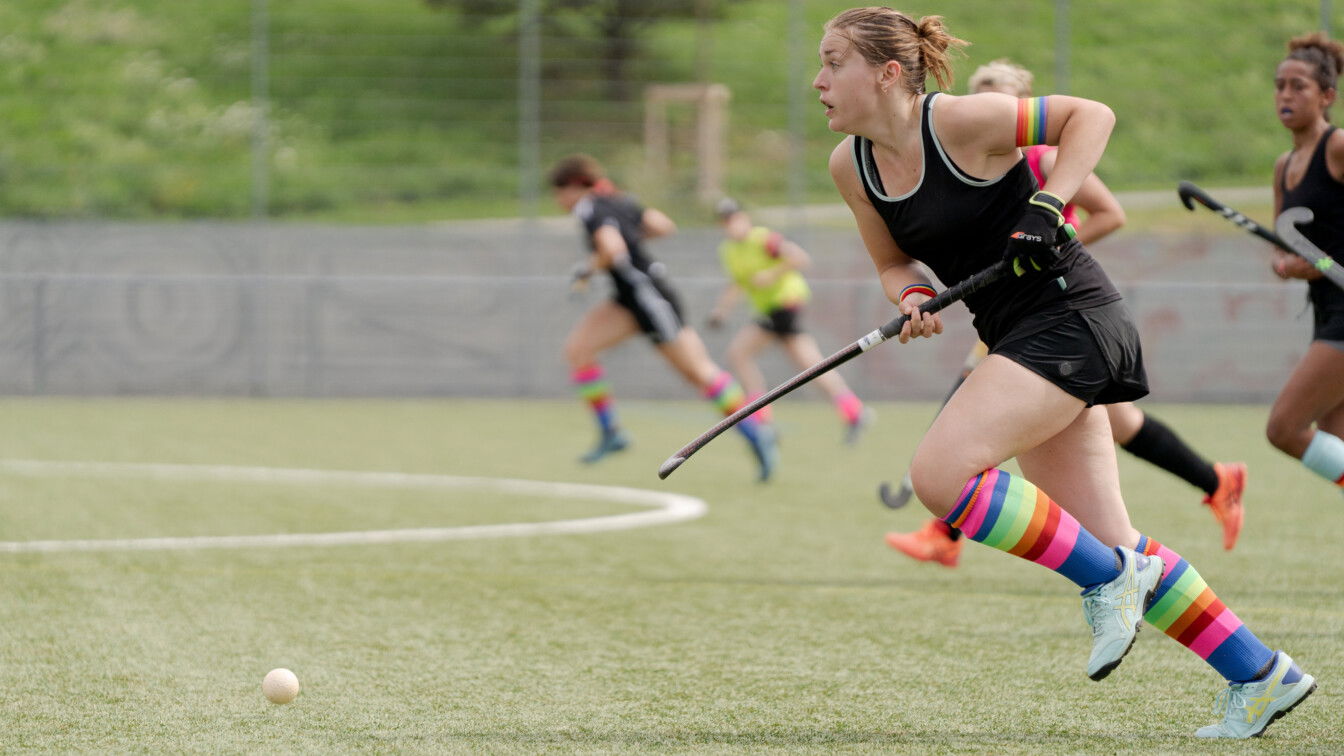 (c) EuroGames Bern 2023 | Jana Leu Field Hockey beim Sports Hub Wankdorf