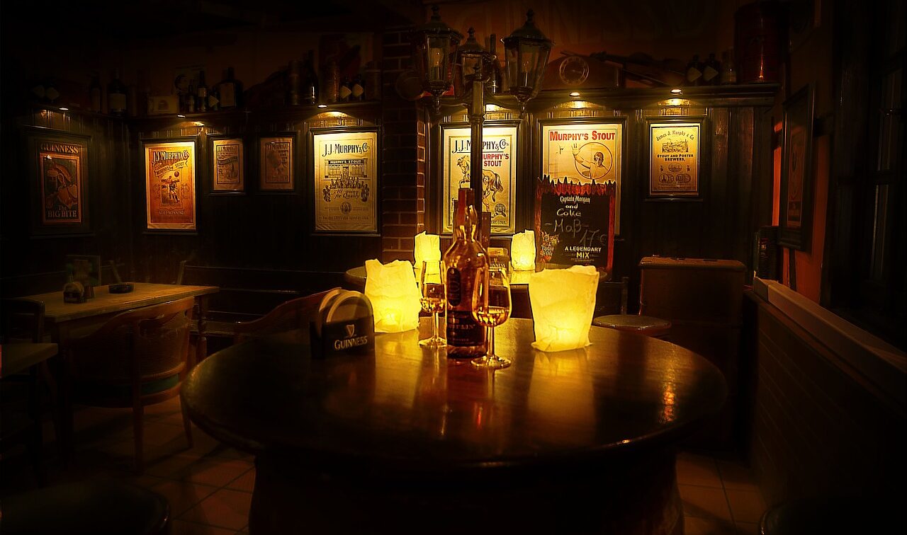(c) Pixabay Pub / Bar / Beisl