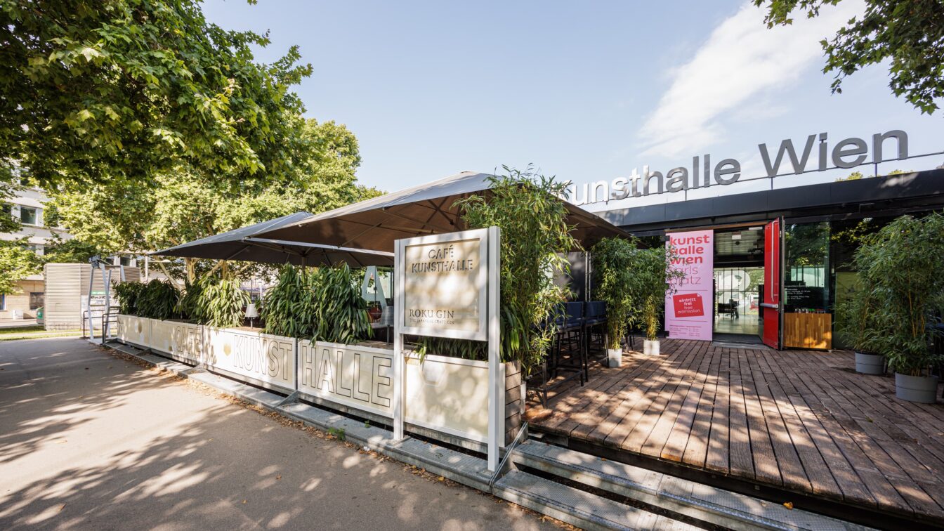 (c) Café Kunsthalle Roku Summer Garden Cafe Kunsthalle