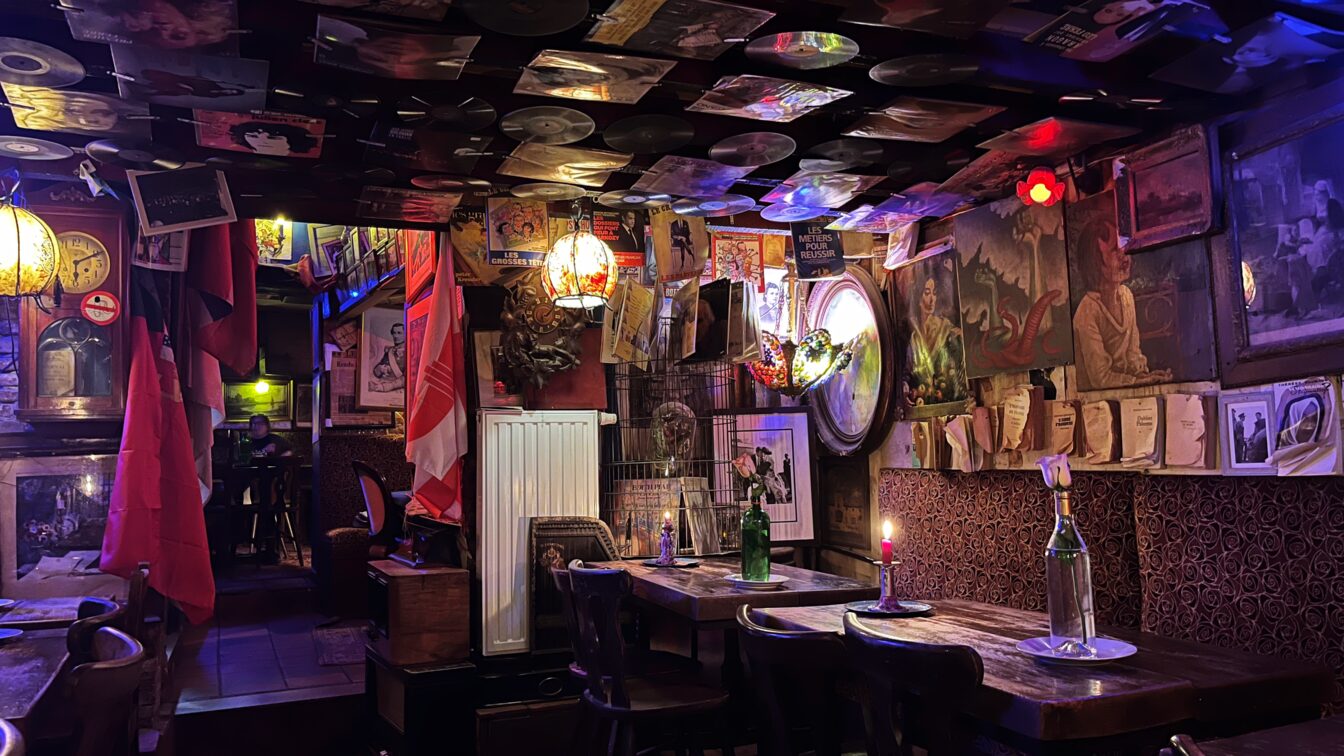 (c) Alissa Hacker | 1000things Goupil Le Fol Bar Brüssel