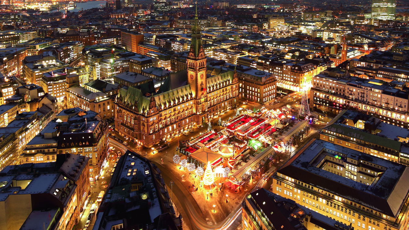 (c) Roncalli Event GmbH Weihnachtsmarkt Hamburg Rathaus