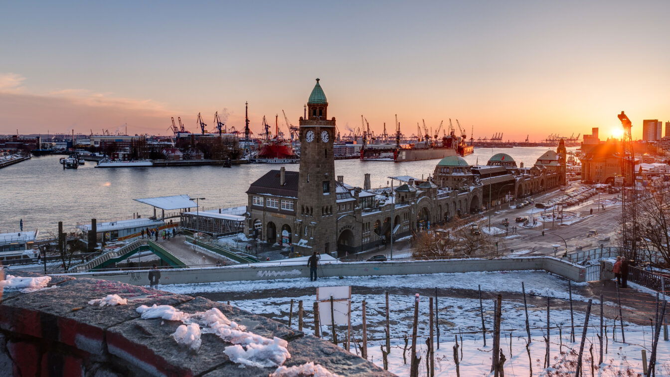 (c) Mediaserver Hamburg | Ralf Brunner Landungsbrücken Hamburg im Winter