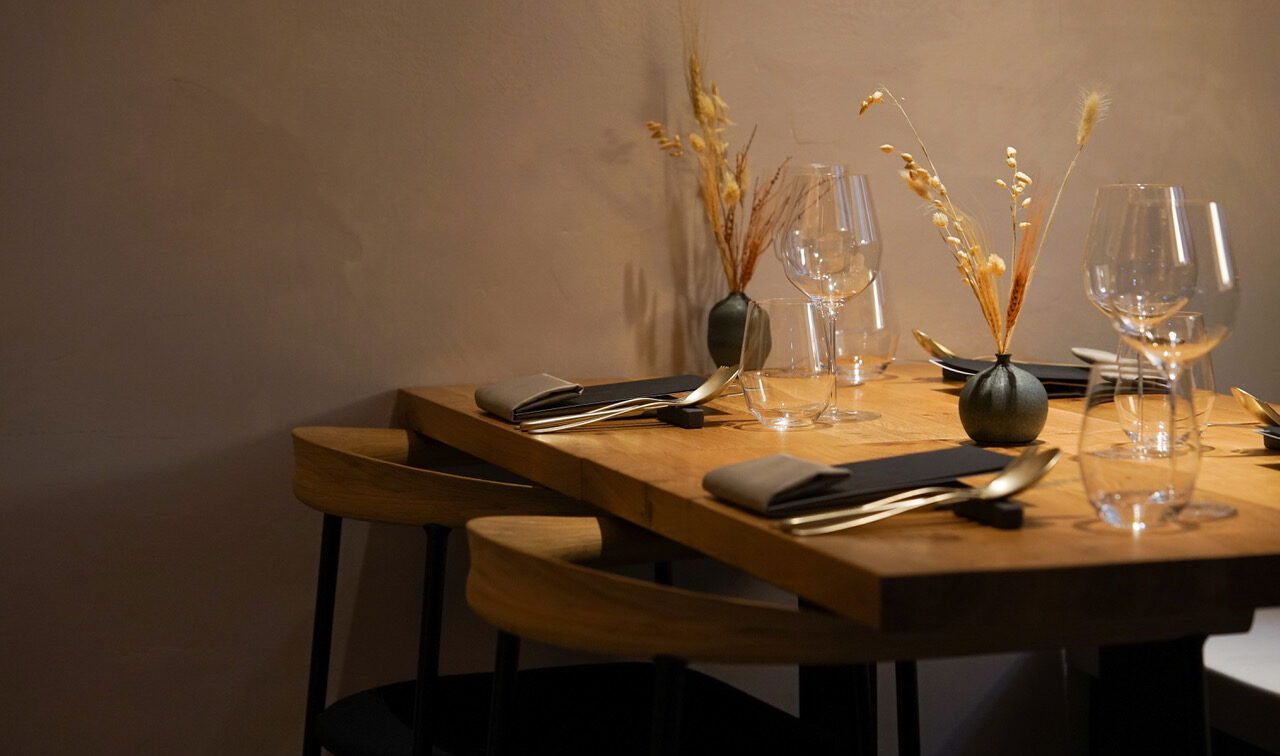 (c) W ADREI Restaurant, Gault Milleu